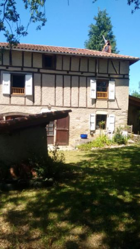 Maison de 4 chambres avec jardin amenage et wifi a St Constant Fournoules